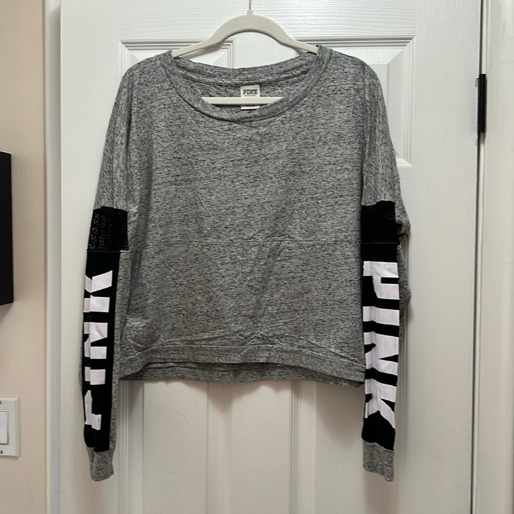 PINK Victoria’s Secret Gray Top; Medium